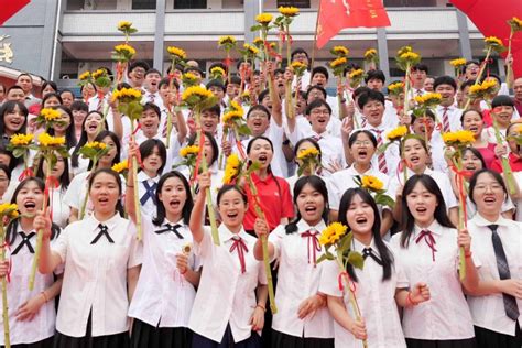 深度解析限时试用背后的消费心理博弈”, “‘先试后买’成为在线服务标配,企业如何把握黄金三十分钟?”, “告别‘永久免費版’, ‘分鐘級體驗’正重塑軟件銷售格局”, “消费者报告: ‘短暂全功能试用’满意度远超传统试用模式